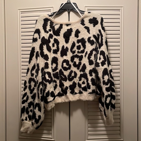 Cropped leopard print sweater - Picture 2 of 2